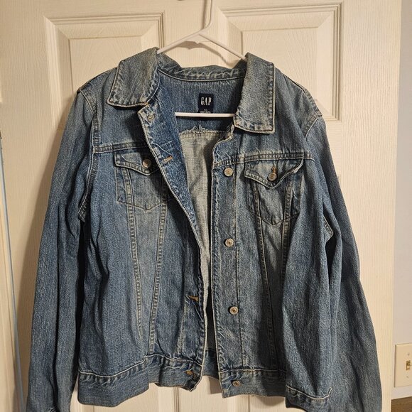 Jean jacket - Picture 1 of 3